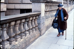 LONDON_WOMAN_WALKING__72dpi_large